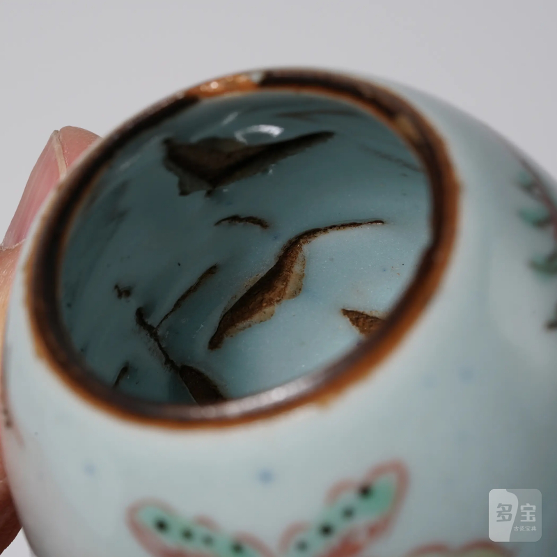 明崇祯 景德镇古渡五彩花蝶茶入 - 图18